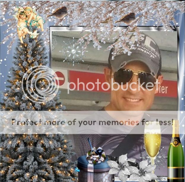 photo MerryChristmasandAHappyNew-1PyVx-1ap-normal_zpse74db81c.jpg